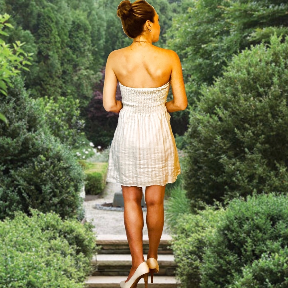 Sold - Picture 3 of 8